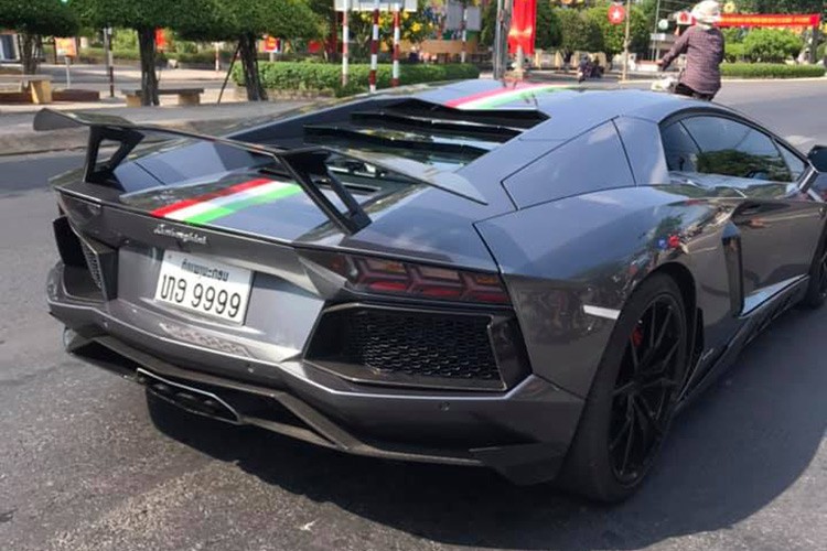 Dai gia Viet cuoi sieu xe Lamborghini Aventador tron dich Covid-19-Hinh-3