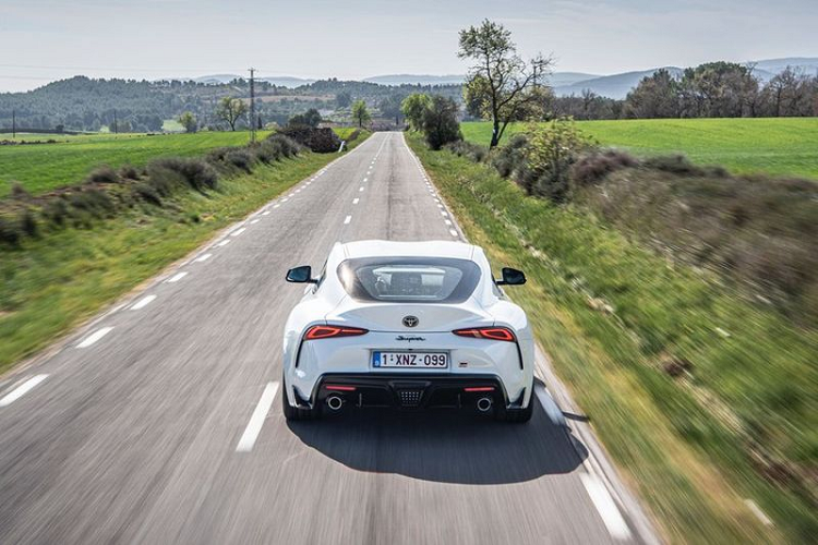 Toyota GR Supra 2020 ban dac biet gioi han van toc 250km/h-Hinh-2