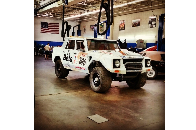 Kham pha Lamborghini LM002 “Granada-Dakar Rally” doc nhat vo nhi-Hinh-10