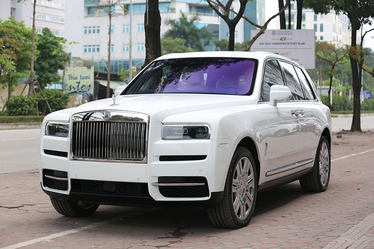 Rolls-Royce Cullinan hon 40 ty, 