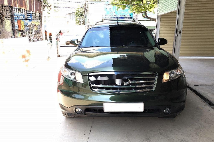 “Khung long” Infiniti FX35 cu chua den 500 trieu o Sai Gon-Hinh-2