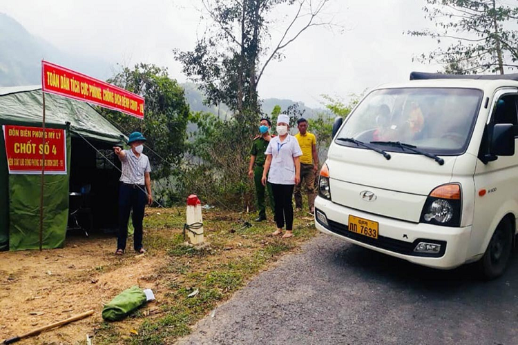 Bua com tren la chuoi noi bien gioi cua bo doi bien phong chan dich-Hinh-3