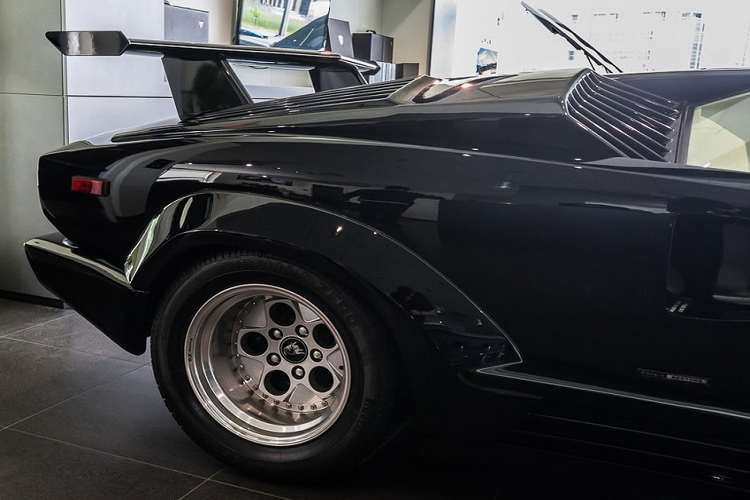 Sieu xe Lamborghini Countach hon 30 tuoi 