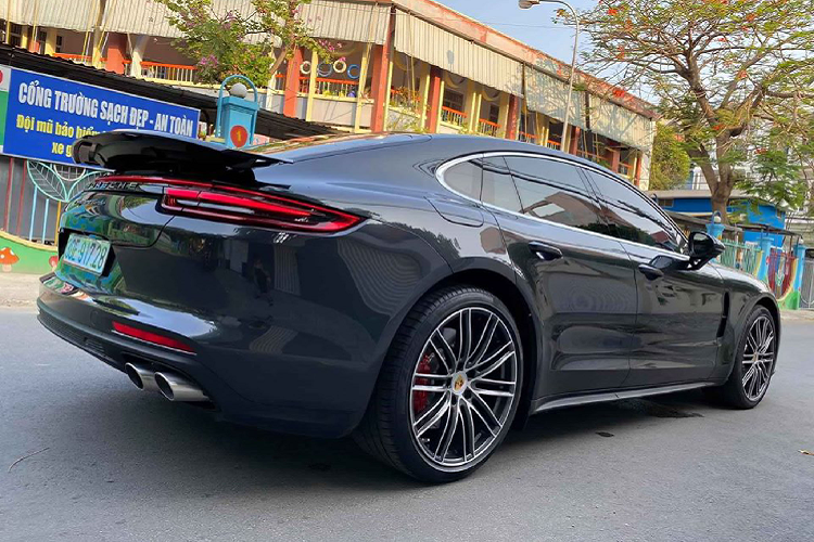 Porsche Panamera bien Ha Noi chay 3 nam, lo hon 6 ty dong-Hinh-3