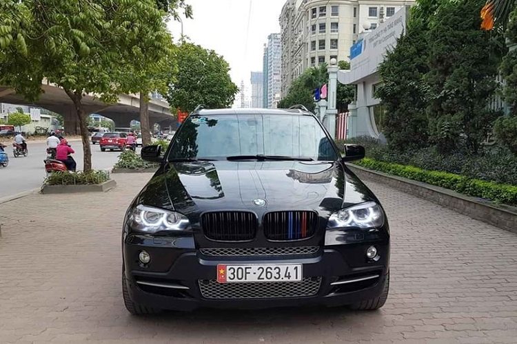 BMW X5 dung 12 nam ban 565 trieu o Ha Noi, ngang Toyota Vios-Hinh-2