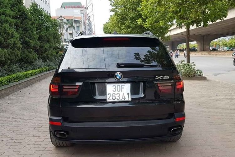 BMW X5 dung 12 nam ban 565 trieu o Ha Noi, ngang Toyota Vios-Hinh-3