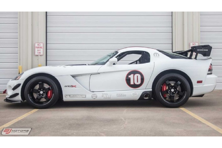 Mot trong 50 chiec Dodge Viper ACR-X 