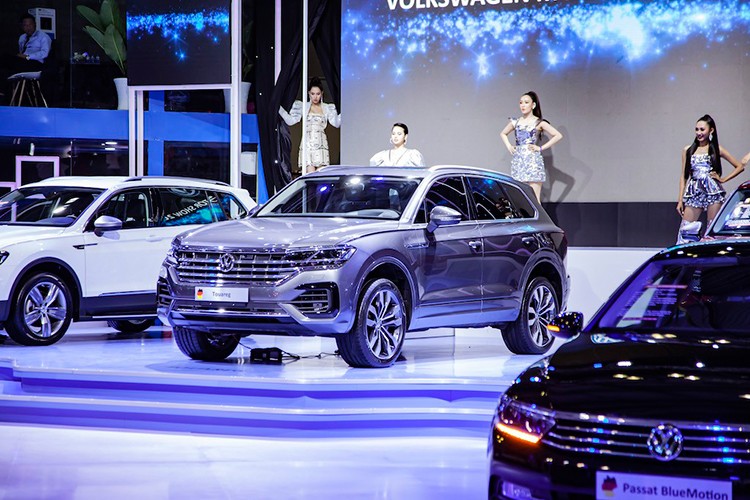 VW Touareg 2020 tai xuat tai Viet Nam sau be boi 