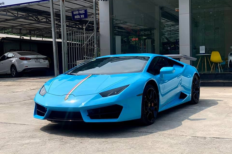 “Ly lich” sieu xe Lamborghini Huracan mau xanh co 1-0-2 o Ha Noi