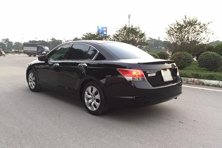 Co nen mua xe Honda Accord 2008 hon 400 trieu tai Viet Nam?-Hinh-9