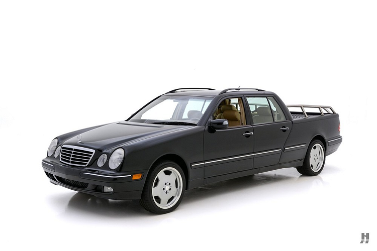 Mercedes-Benz E-Class do ban tai rao ban gan 70.000 USD