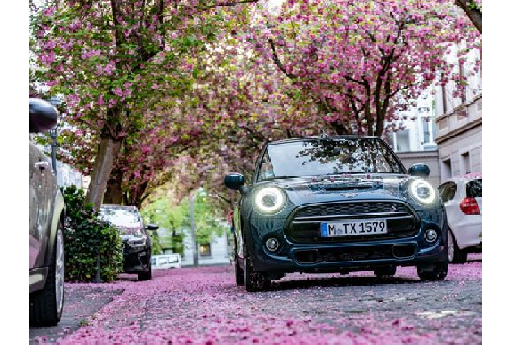 Ra mat MINI Convertible Sidewalk 2020 phien ban gioi han-Hinh-2