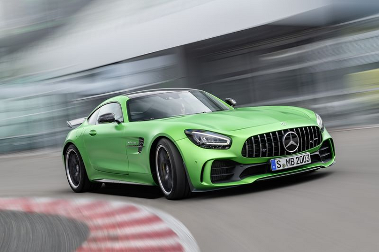 Mercedes-AMG GT R moi gan 12 ty dong chao hang dan choi Viet