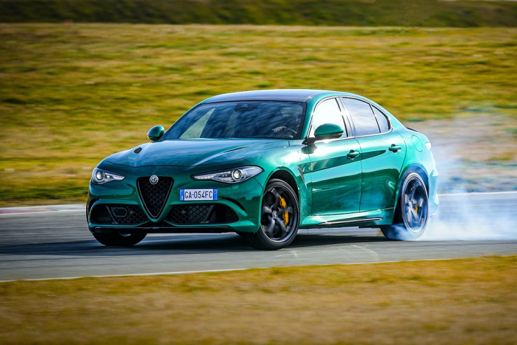 Ra mat Alfa Romeo Giulia va Stelvio Quadrifoglio 2020 moi-Hinh-2