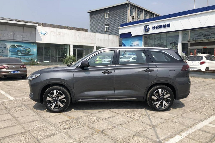 Oshan X7 EV - SUV dien Trung Quoc chi 562 trieu dong-Hinh-3