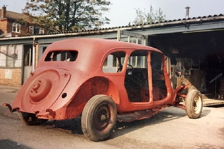 Dan choi mat 35 nam, tien ty de phuc che limousine Citroen 1939-Hinh-7