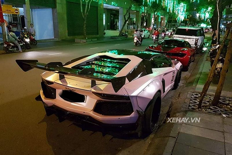 Ngam Lamborghini Aventador do Liberty Walk doc nhat Viet Nam-Hinh-2