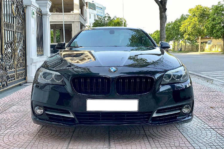 Co nen mua BMW 520i dung 6 nam tai Viet Nam hon 1 ty dong?