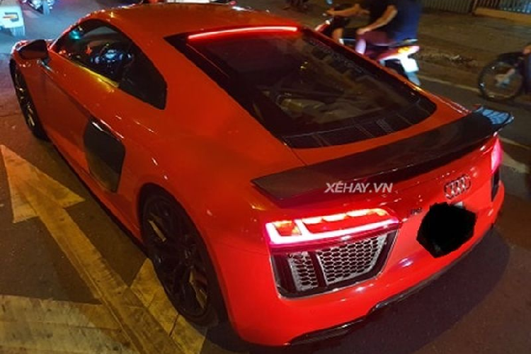 “Dien kien” Audi R8 V10 Plus do ruc cua tinh cu Mi Du-Hinh-2