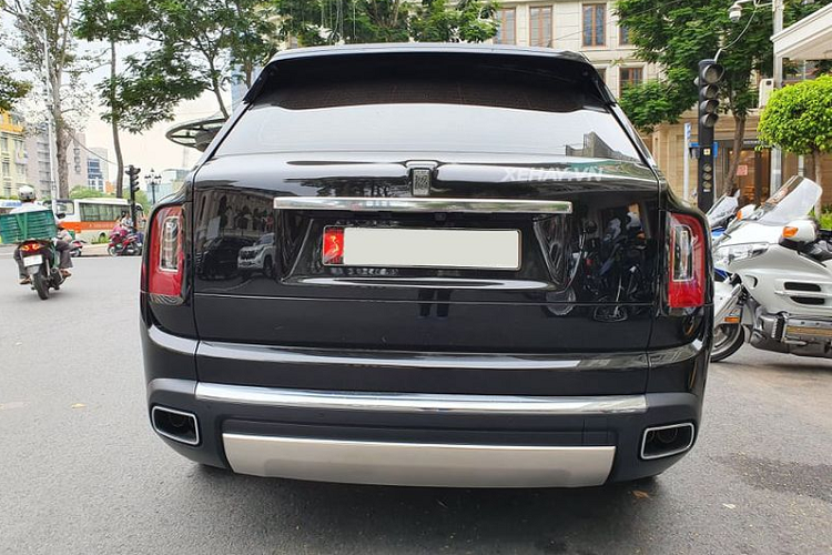 Ngam Rolls-Royce Cullinan “full black” hon 41 ty o Sai Gon-Hinh-7