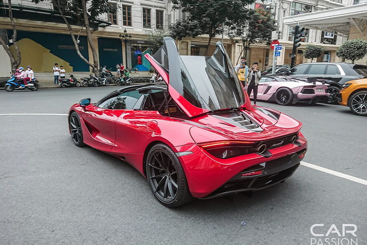 McLaren 720S Spider mau do doc nhat Viet Nam lan dau xuong pho-Hinh-8