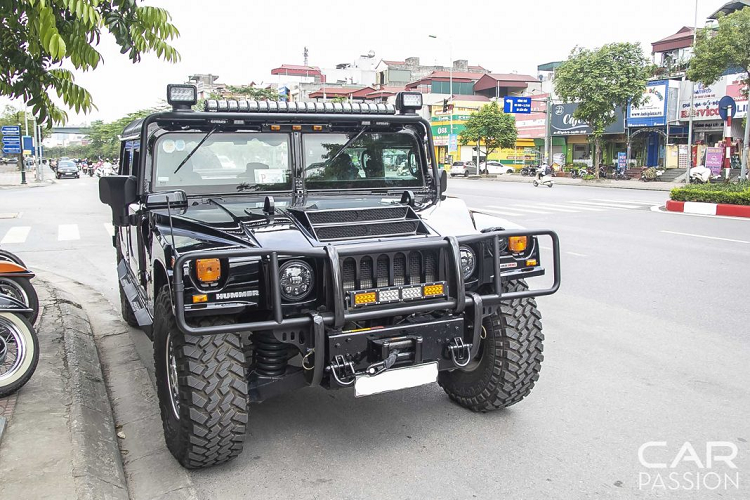 Can canh Hummer H1 Alpha doc nhat Viet Nam tren pho Ha Noi-Hinh-9