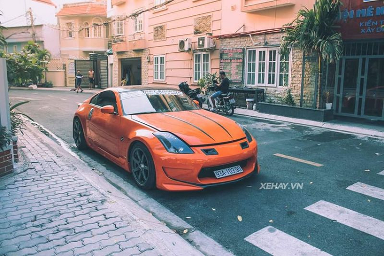 Dan choi Viet do Nissan 350Z mau canh cam an tuong