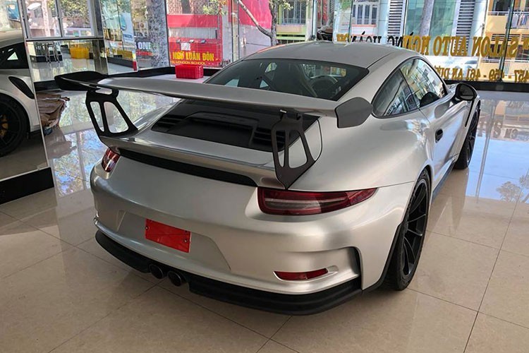 Dai gia Dang Le Nguyen Vu “thanh ly” sieu xe Porsche 911 GT3 RS-Hinh-2