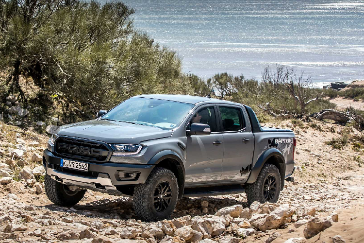 Dung mo Ford Ranger Raptor the he moi dung dong co V8-Hinh-3