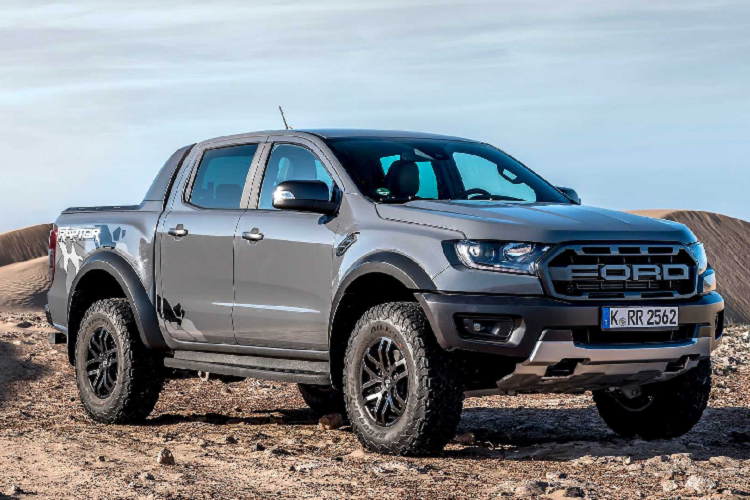 Dung mo Ford Ranger Raptor the he moi dung dong co V8