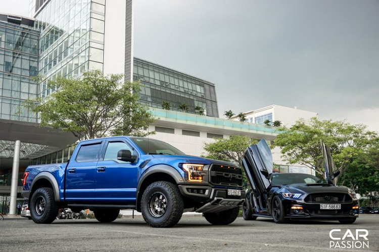 Bo doi Ford Mustang GT va F-150 Raptor gan 7 ty tai Sai Gon