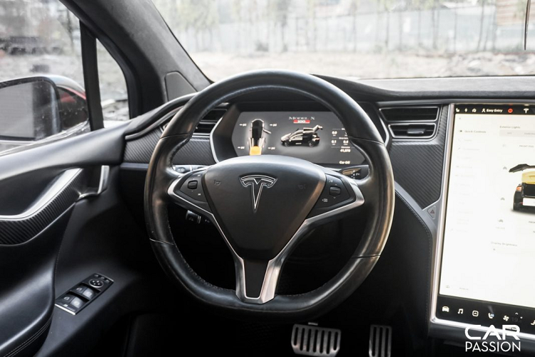 “Soi” Tesla Model X P100D tien ty cua dan choi Dong Nai-Hinh-5