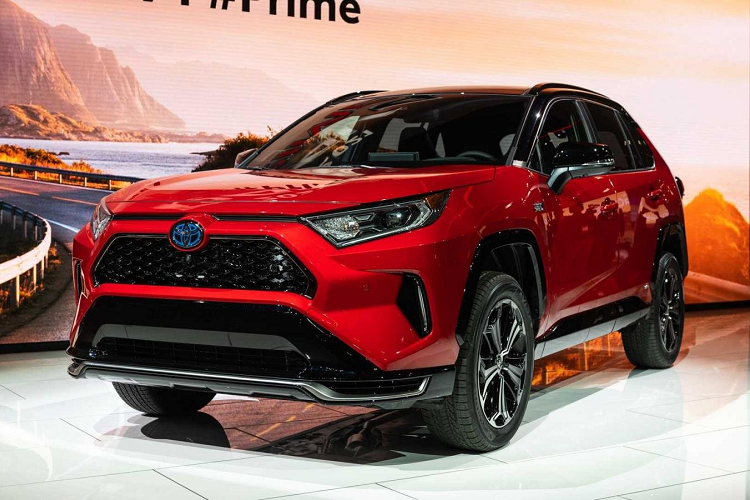 Toyota RAV4 2021 Prime moi, sap ve tay dan choi Viet?