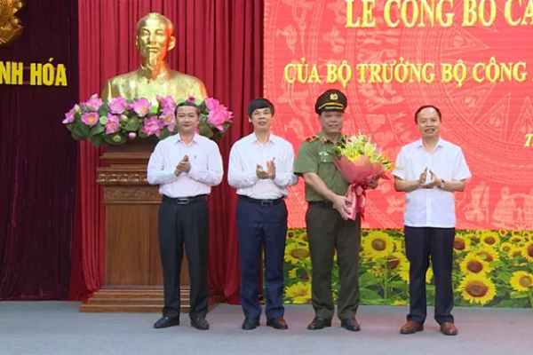 Pho Cuc truong A05 dam nhan vi tri Giam doc Cong an Thanh Hoa-Hinh-3