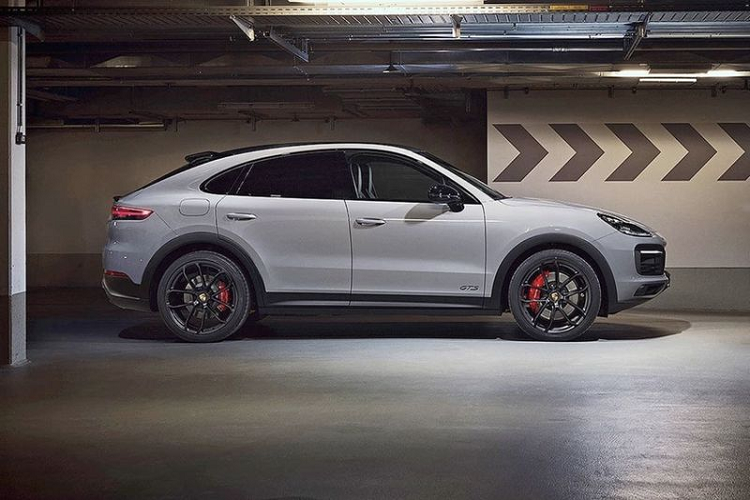 Porsche Cayenne Coupe GTS 2021 moi lo dien truoc gio G-Hinh-3