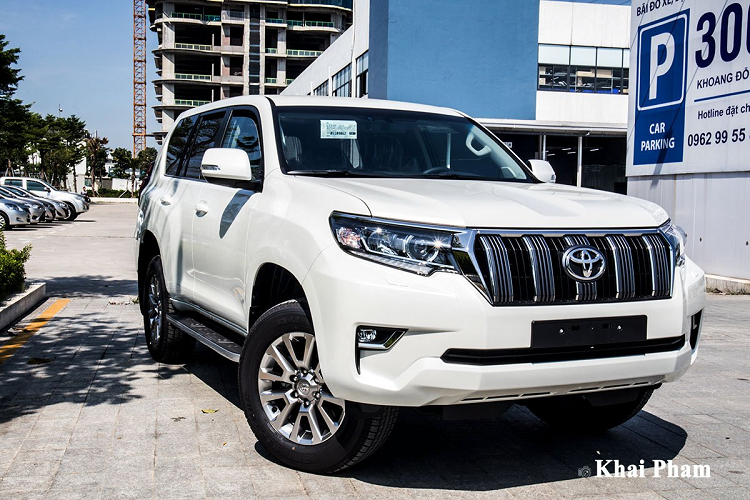 Can canh Toyota Land Cruiser Prado 2020 hon 2,3 ty o Ha Noi