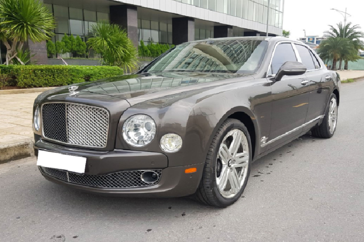 Chu xe Bentley Mulsanne 