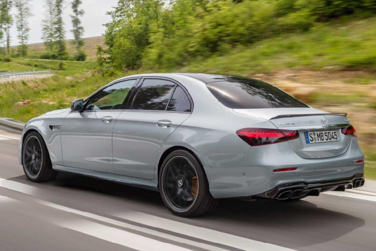 Ngam sieu xe Mercedes-AMG E63 S 2021 khoang 2,5 ty dong?-Hinh-9