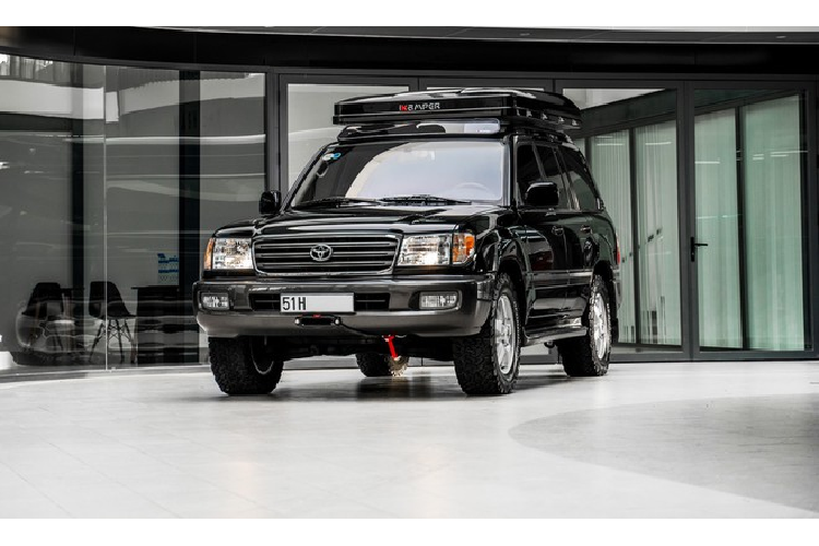 Toyota Land Cruiser 2002 AT may V8 