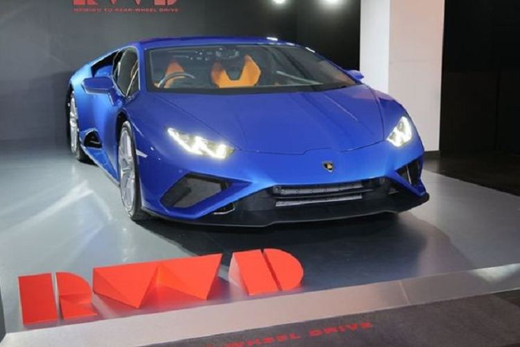 Lamborghini Huracan EVO RWD tai Hong Kong re hon Thai 3 ty dong-Hinh-5