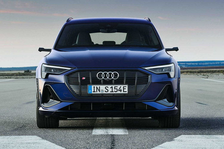 Audi E-tron S va E-tron S Sportback 2021 chay 360 km/lan sac-Hinh-5