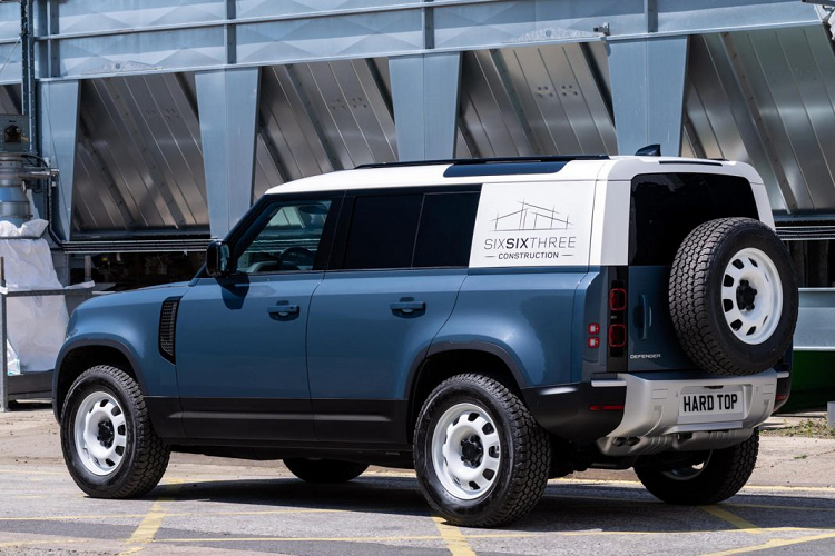 Land Rover cong bo phien ban Hard Top cho Defender moi-Hinh-7