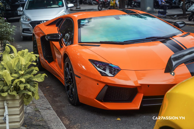 Lamborghini Aventador LP700-4 hon 20 ty khoac ao cam noi bat-Hinh-3