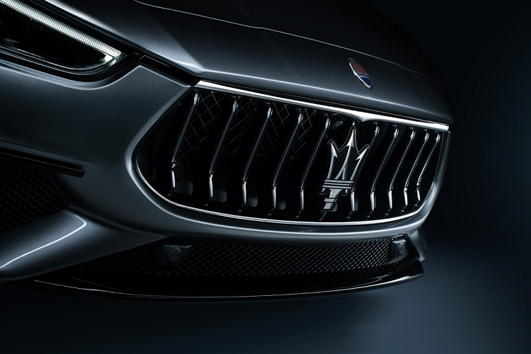 Maserati ra mat xe lai Ghibli Hybrid 2021 dau tien trong lich su-Hinh-4