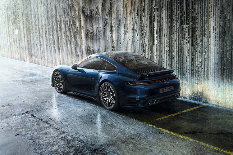 Porsche 911 Turbo 2021 tang toc ngang sieu xe, tu 4 ty dong-Hinh-7