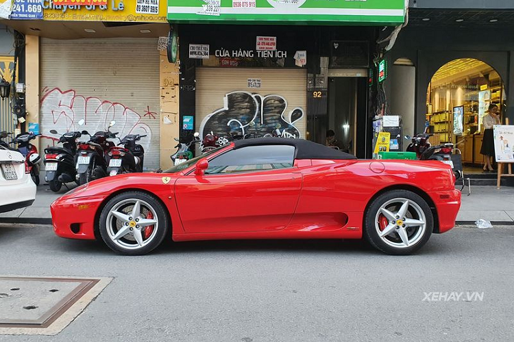 Ferrari 360 Spider 