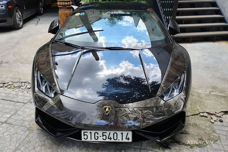 Sieu xe Lamborghini Huracan khoac ao 