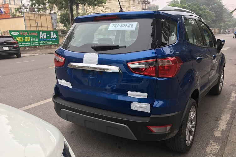 Ford EcoSport tai Viet Nam 