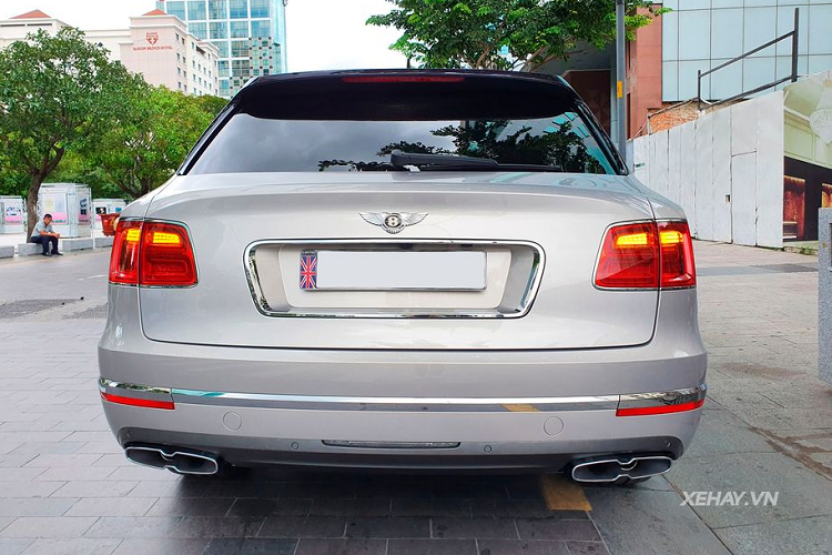 Cuc pham SUV sieu sang Bentley Bentayga Mulliner tren pho Sai Gon-Hinh-6