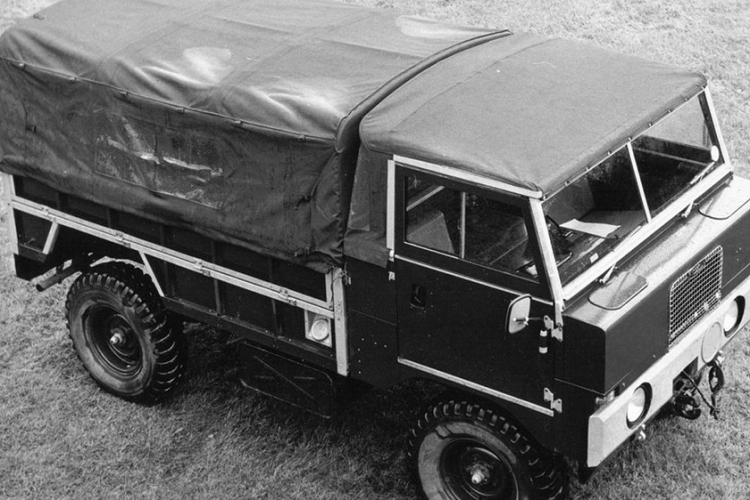 Land Rover City Cab - concept bi lang quen den tu nam 2139-Hinh-2